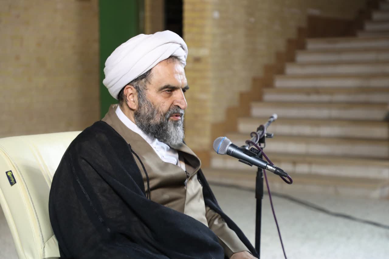 هشدار آیت الله سروش محلاتی درباره دینداری غیرعقلانی